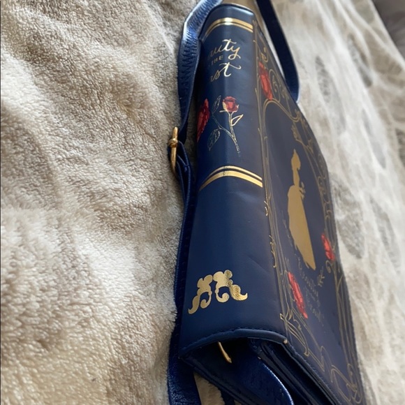 Purse - Picture 2 of 3